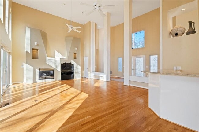 Photo - 3010 Bluffton Way