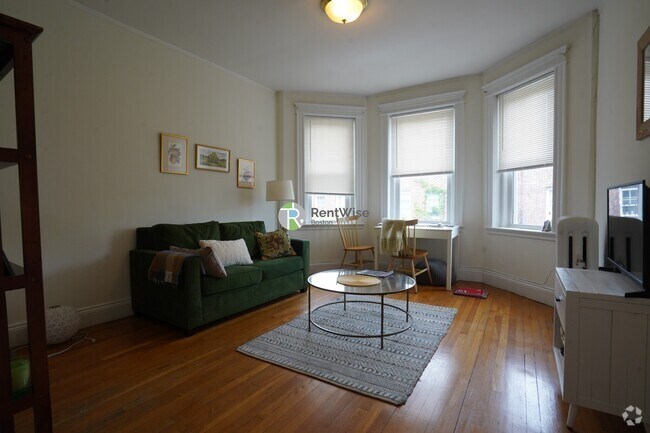 Building Photo - 42 Strathmore Rd Rental