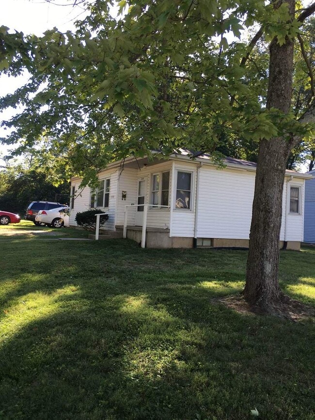 Building Photo - 3 BDRM Available August 2026;  Monthly ren... Rental