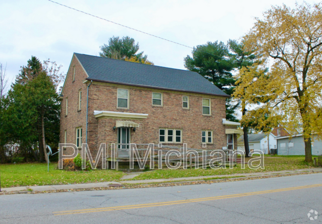 Building Photo - 338 N Olive St Unit B Rental