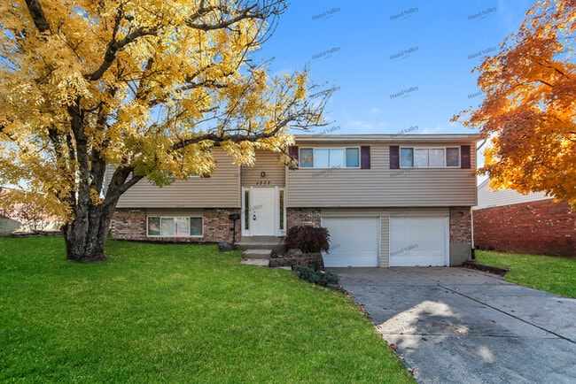 Building Photo - 1777 Fallbrook Ln