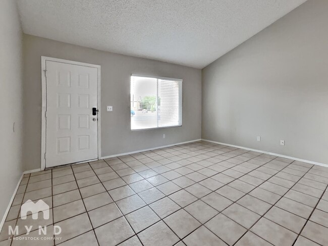 Photo - 11220 N 72nd Dr