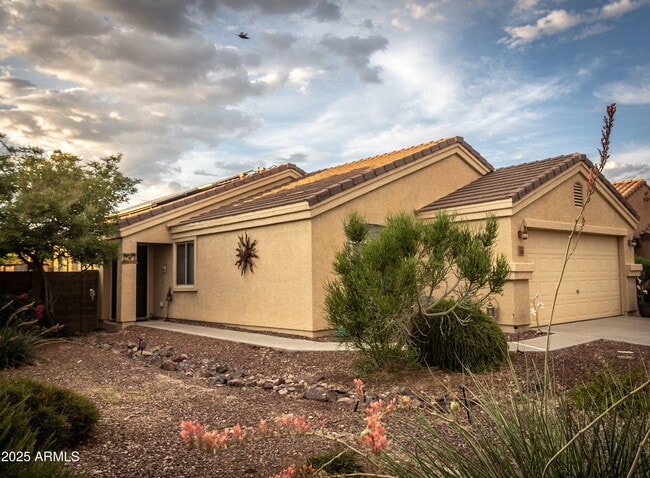 Building Photo - 12054 W Dos Rios Dr Rental
