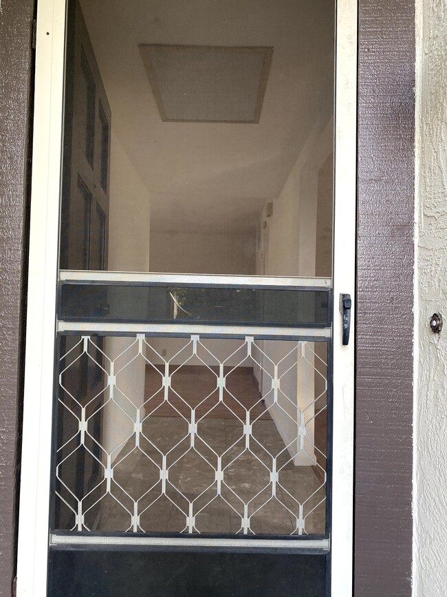 Photo - 2592 Abaca Way