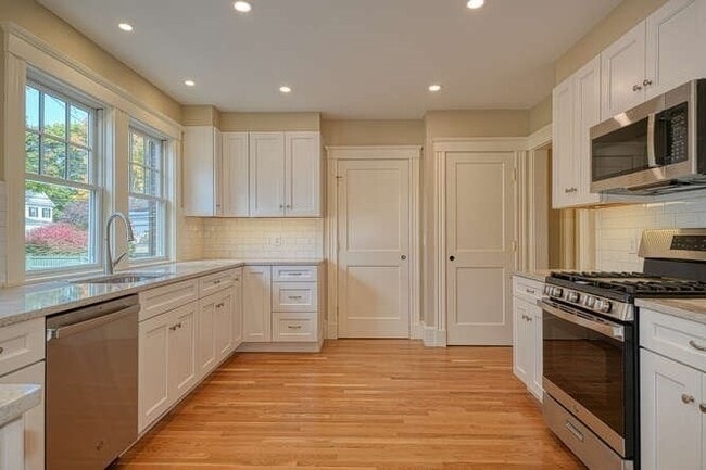 Photo - 71 Church St