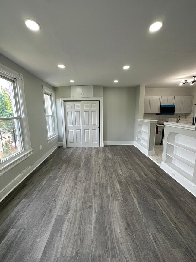 Grove St Apartments