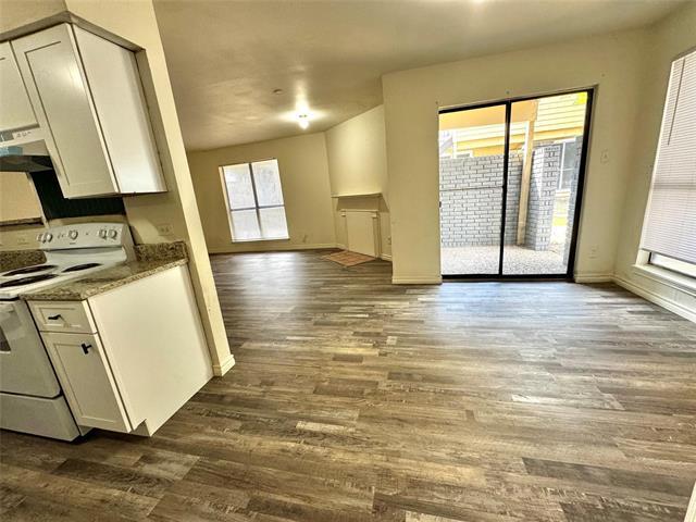 Building Photo - 3524 W Buckingham Rd Unit 312