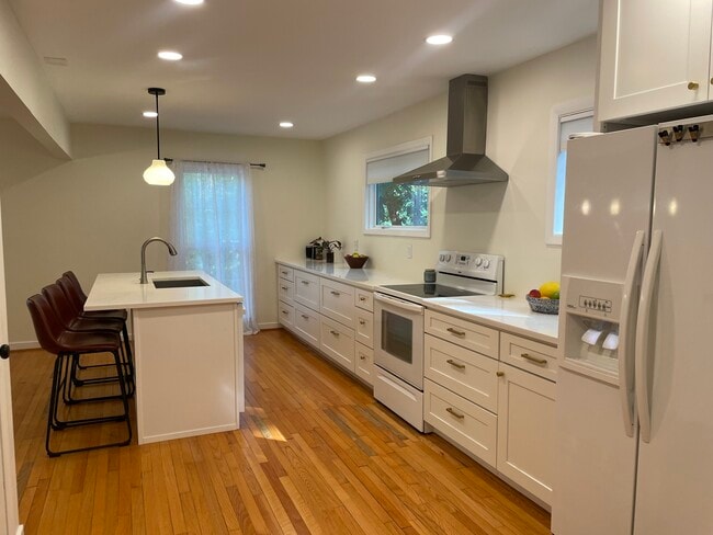 Photo - 620 Arlington St