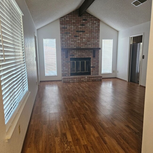 Photo - 3 bedroom 2 bath Home in East Modesto on Quiet Cul de Sac