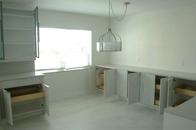 Photo - 340 Sunset Dr Unit 610