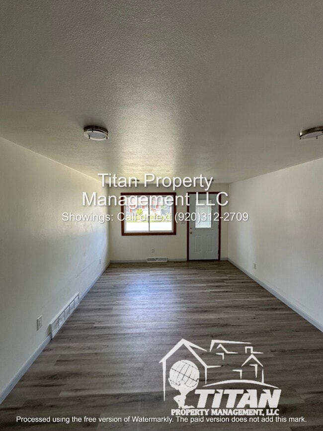Photo - 1421 W 4th St