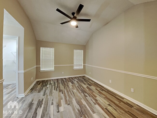 Photo - 6892 Gallop Dr