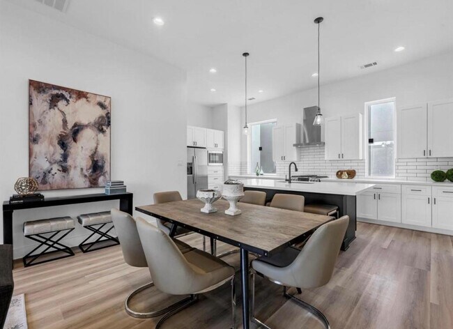 Photo - 5910 Val Verde St