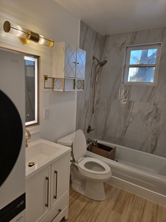 Photo - 3342 Tait Ter