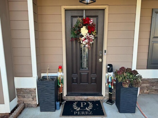 Photo - 1489 Washington Rose Ave