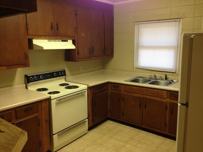 Photo - 2 Bedroom 1 bath Duplex