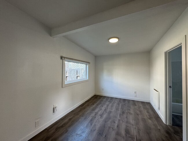 Photo - 820 S Donovan St Unit B