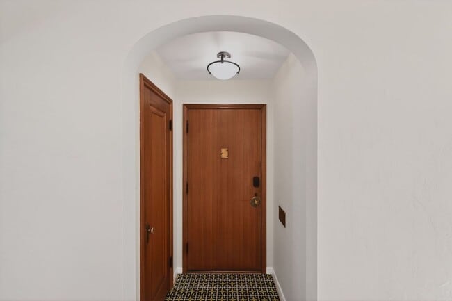 Photo - 665 Krameria St