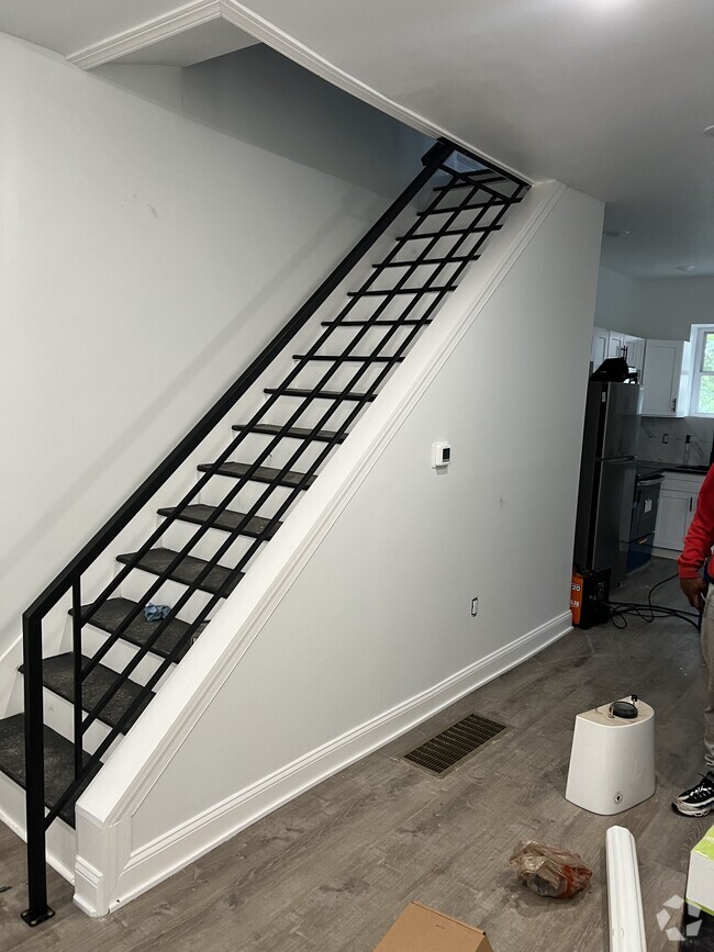 Building Photo - Chadwick Rental
