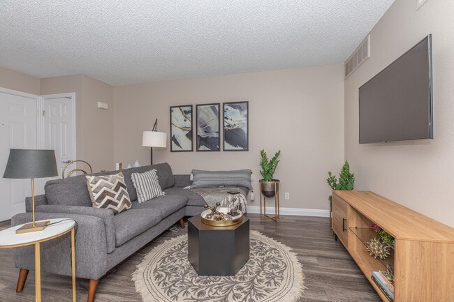 Villas Aliento Apartment Homes
