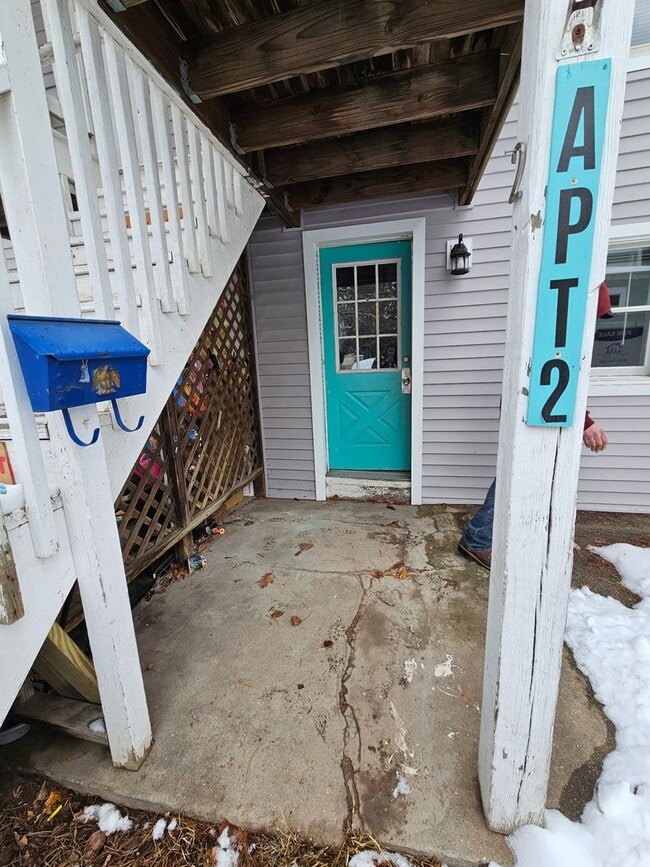 Building Photo - 116-120 Elm St Unit 2