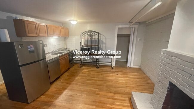 Photo - 679 Massachusetts Ave