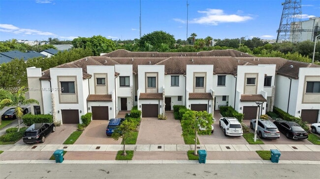 Building Photo - 403 NE 212th St