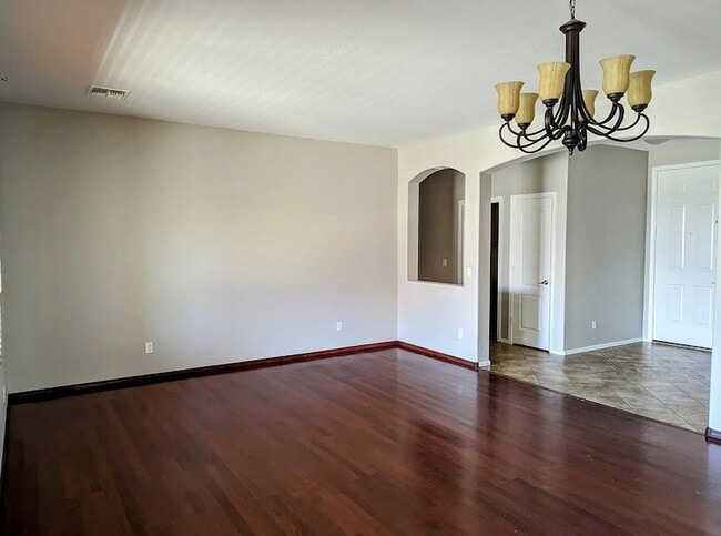 Photo - 4937 W Desert Ln