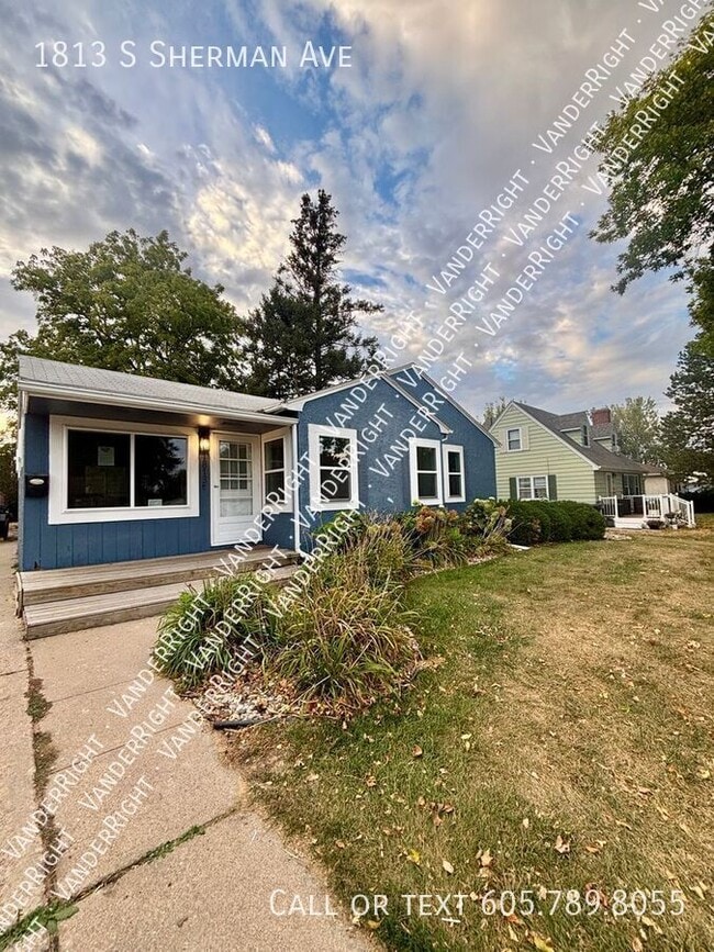 Photo - 1813 S Sherman Ave