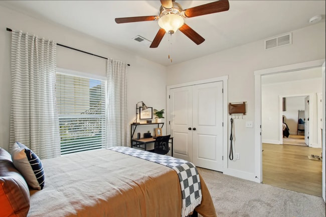 Photo - 300 Dalhausser Ln