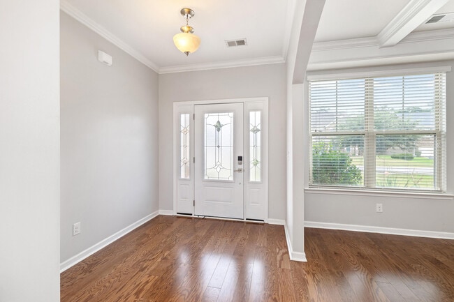 Photo - 865 Cormier Dr