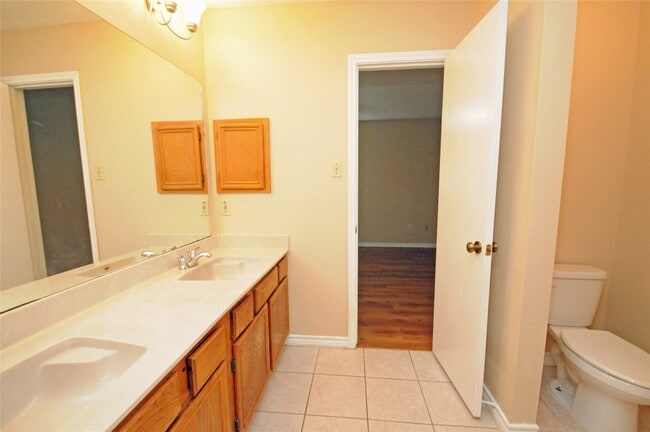 Building Photo - 16503 Canario Dr