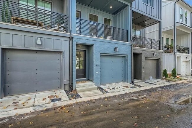 180 Chestnut Cir
