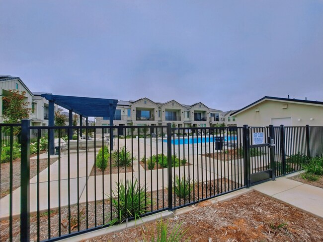 Photo - Experience Comfort and Style in This Venet...