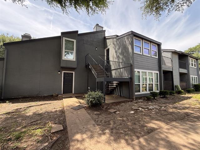 Building Photo - 9696 Walnut St Unit 2013