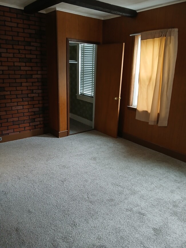 14 Milford St Unit 2