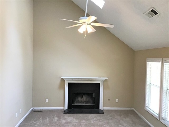 Photo - 2917 Manor Glen Ln NW