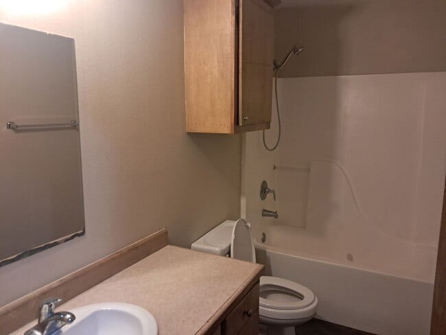 Photo - 3 Bedroom/ 2 Bathroom Duplex