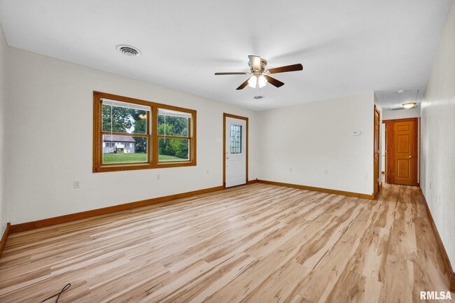Photo - 108 Radisson Rd