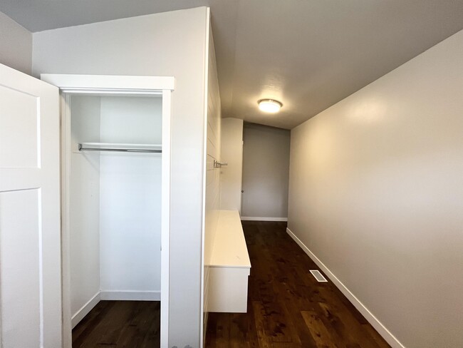 Photo - 621 Koins Way