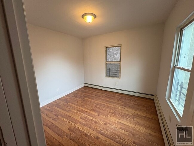 Photo - FTELEY AVENUE, BRONX Unit 1