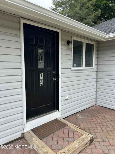 Photo - 164 Everett Rd