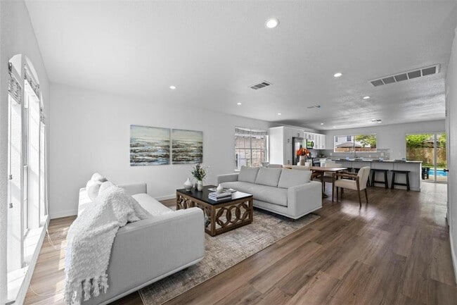 Photo - 3603 Windhill Loop