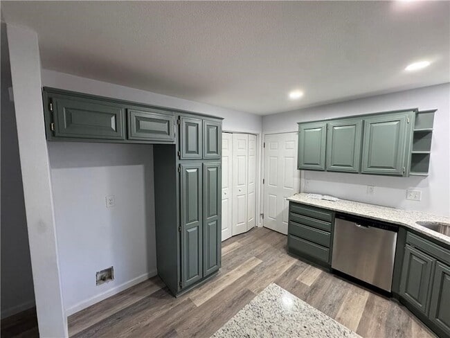 Photo - 26 Greenridge Ln