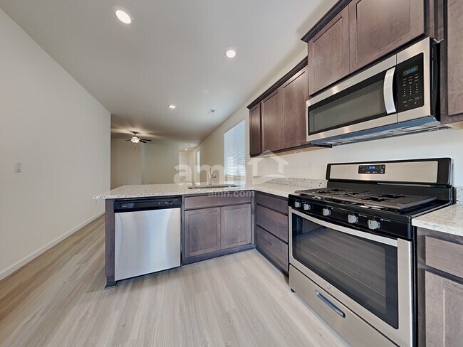 Photo - 1229 W 16th Ave