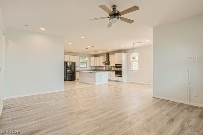 Photo - 8076 Eve Rock St