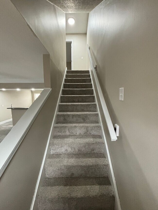 Photo - 3228 Summerhill Ln