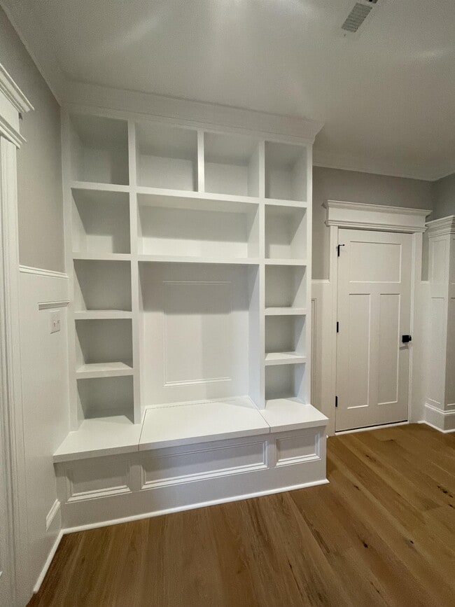 Photo - 1043 N Westyn Lp