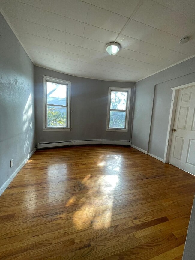 42 Rutgers Ave 4 - 41 Rutgers Ave Unit 4