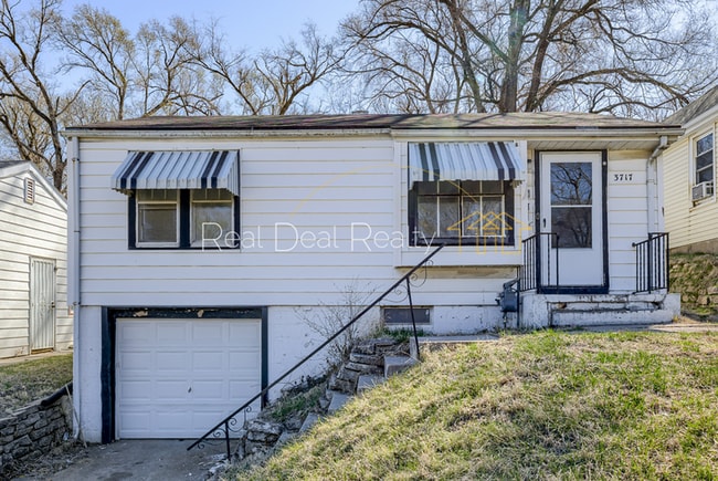 Photo - 3717 N 42nd St